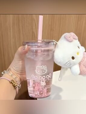 Hello Kitty Cup with Lid and Straw